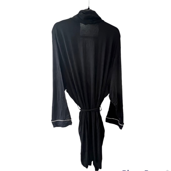 🌸 SALE - NEW - Women’s Stars Above - Beautifully Soft Robe - Black size 3X/4X - Picture 4 of 4